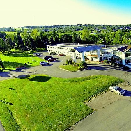 Hotel Moncton Bagian luar foto