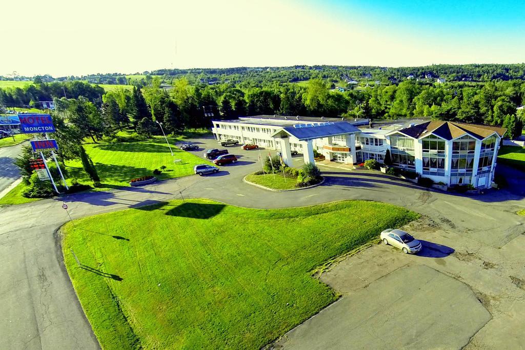 Hotel Moncton Bagian luar foto