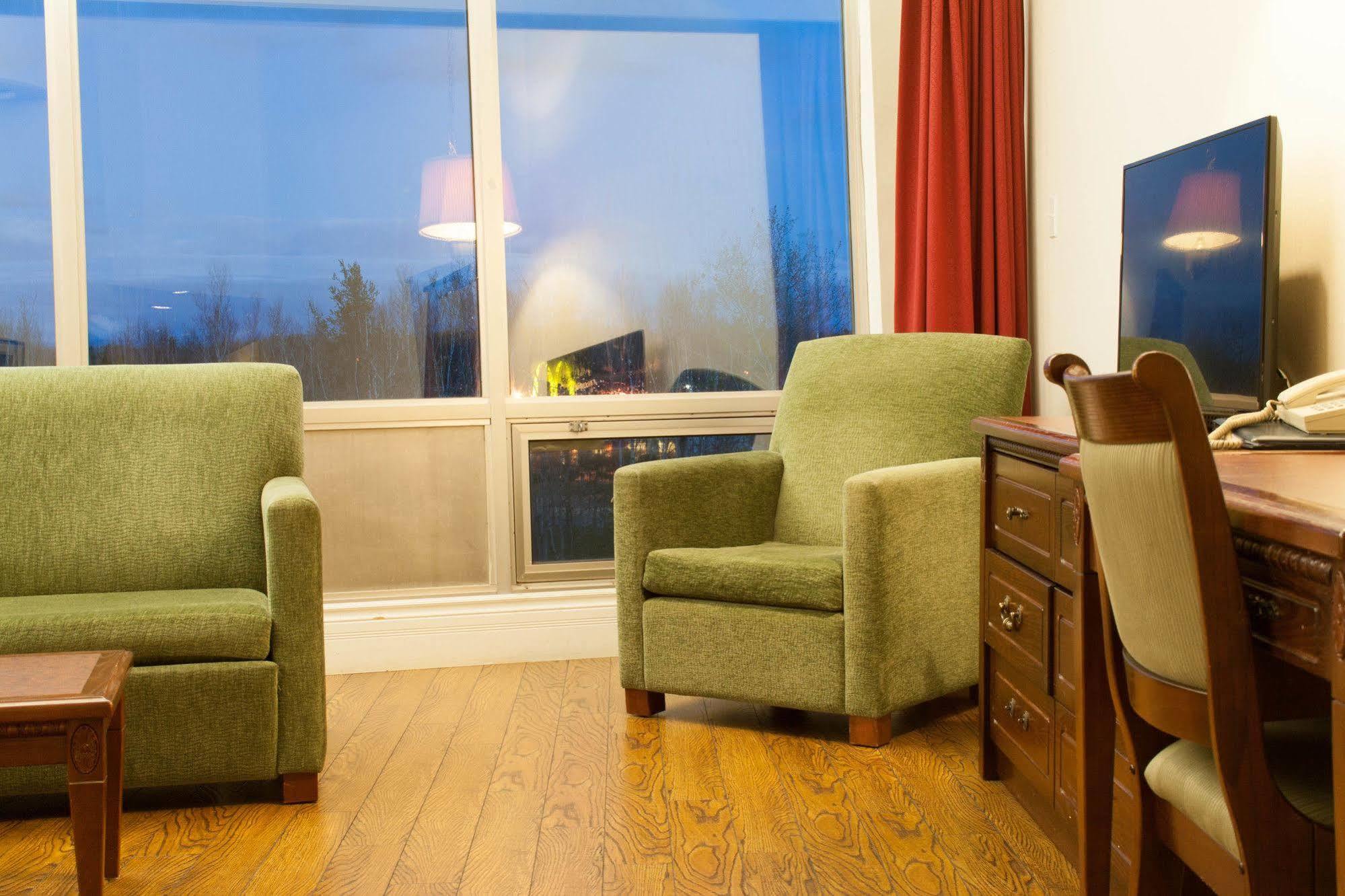 Hotel Moncton Bagian luar foto
