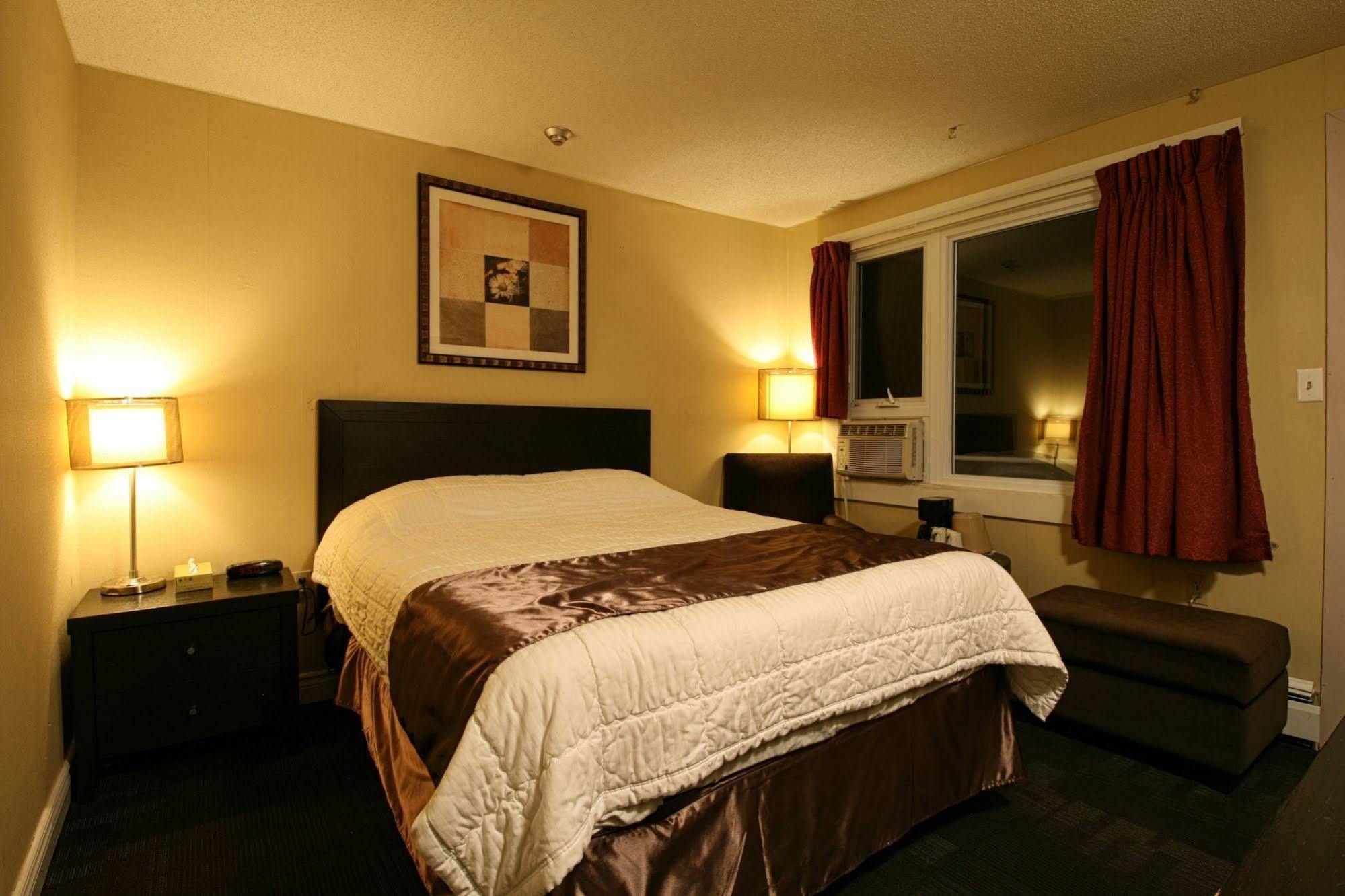 Hotel Moncton Bagian luar foto