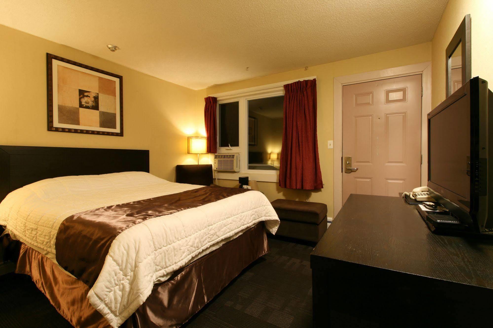 Hotel Moncton Bagian luar foto