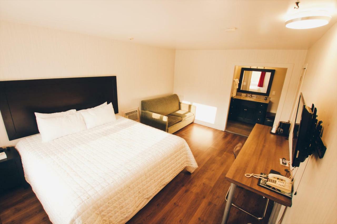Hotel Moncton Bagian luar foto